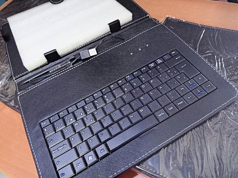 LOTE DE 25 FUNDAS PARA TABLET DE 10” CON TECLADO (STOCK NUEVO)