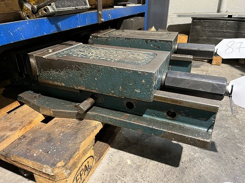 RÖHM 744-05 Hydraulic machine vice