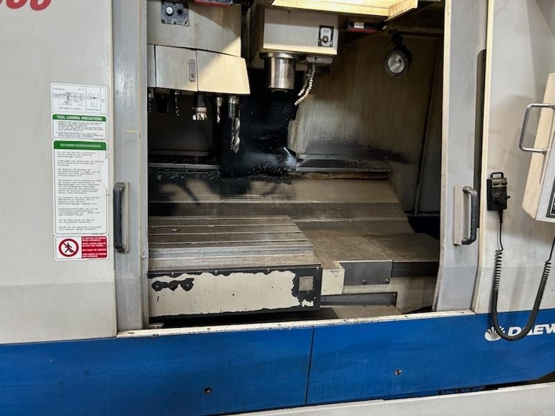 3-axis CNC machine (VMC) DAEWOO - MYNX 500