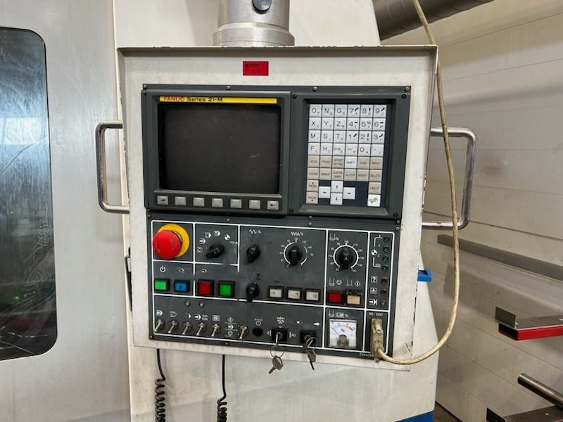 3-axis CNC machine (VMC) DAEWOO - MYNX 500