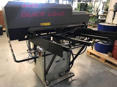 Torno automático con alimentación LNS QUICK