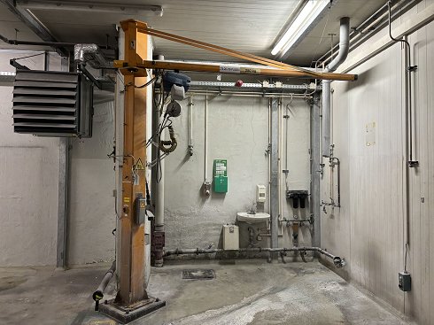 ABUS Column-mounted slewing crane