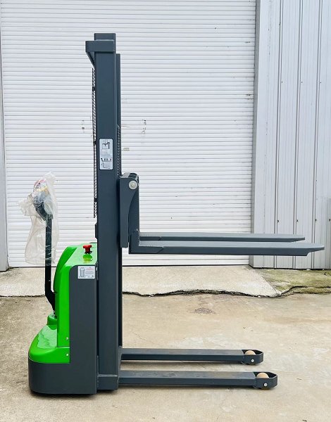 FREUTEK NNT0014 Electric Stacker 1500 kg - 1600mm