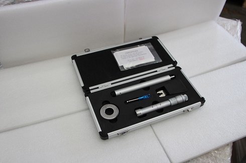 FREUTEK SDM0060 3-Point Inside Micrometer 20-25 x 0.05 mm