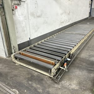 Roller conveyor driven approx. 38 running meters