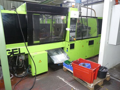 ENGEL VICTORY 500/1200 TECH Injection Moulding Machine