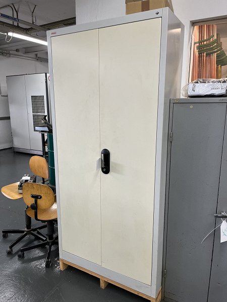 HANEU Workshop cabinet without contents