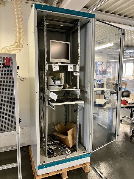 MÖLLER Server cabinet