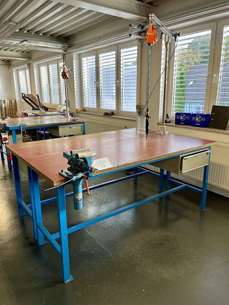 HANEU Lot workbenches