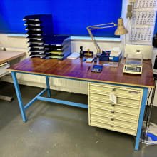 HANEU Workbench with contents