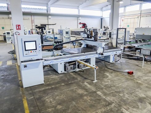 WEEKE VANTAGE 24 L CNC Machine Center with NESTING Table