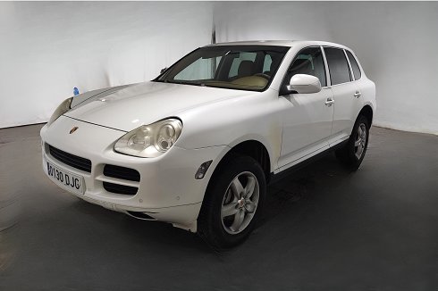 Porsche Cayenne S - Matrícula 0130DJG (2023-V-56610)