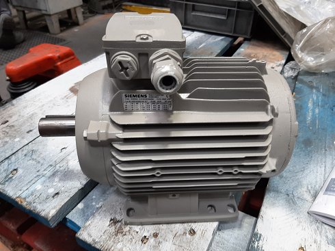 MOTOR SIEMENS 1,1 KW - 1,27 KW