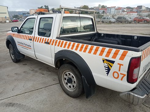 Nissan NP300 Pick Up 2.5 - Matrícula 2371GNG