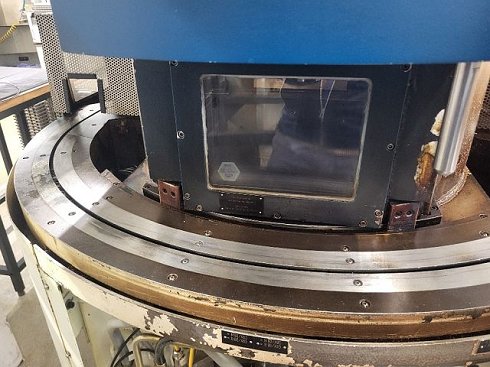 Torno vertical CNC