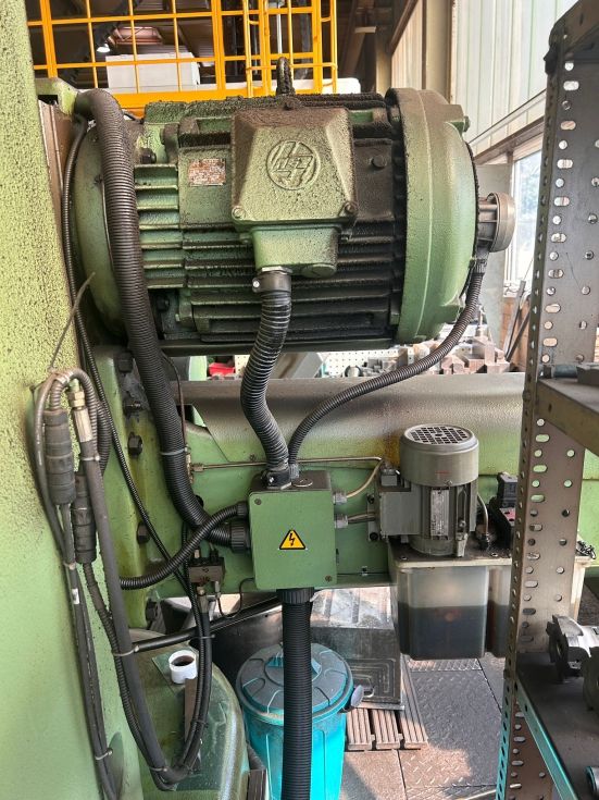 Table type boring mill Retos - W100A MACH-ID 8884