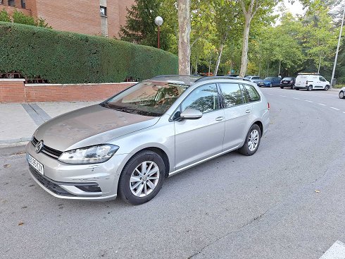 Volkswagen Golf Familiar 1.6 TDI  2019 - 6095 KZK