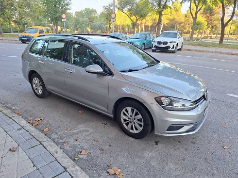 Volkswagen Golf Familiar 1.6 TDI  2019 - 6095 KZK