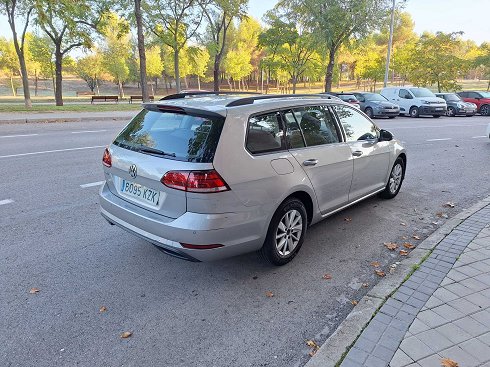 Volkswagen Golf Familiar 1.6 TDI  2019 - 6095 KZK