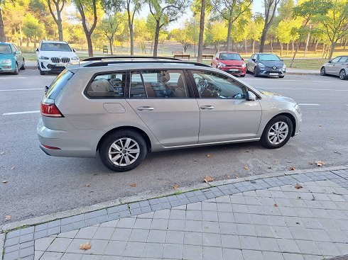 Volkswagen Golf Familiar 1.6 TDI  2019 - 6095 KZK