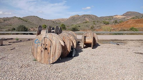 1500 palets universales usados + 110 bobinas de madera (solo madera)