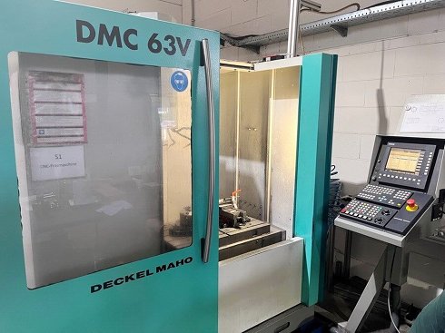 DECKEL MAHO DMC 63 V CNC vertical machining center