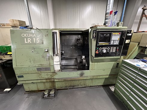 OKUMA LR15 Turning Machine with Loader