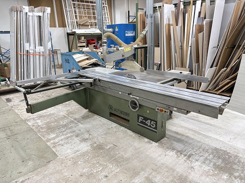 ALTENDORF F45 Sliding table saw with scoring unit