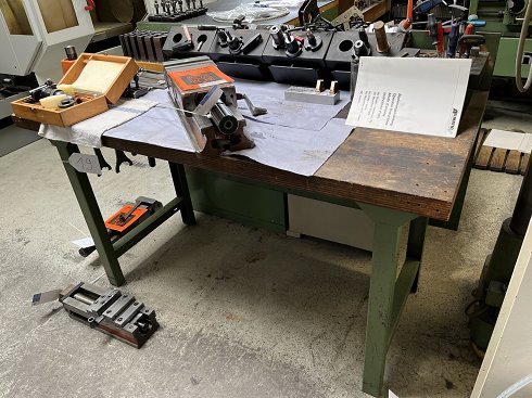 Workbench without contents