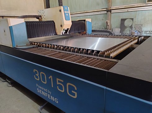 Cortadora láser CRISAPROD CNC SENFENG 3015¿g