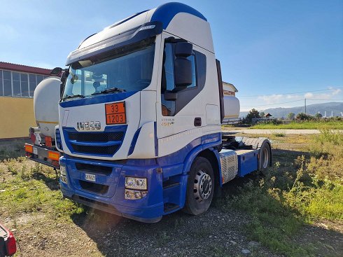 Camión IVECO STRALIS 460E6