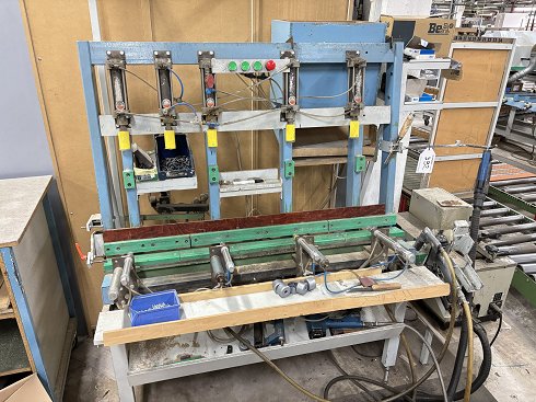 Pneumatic assembly press