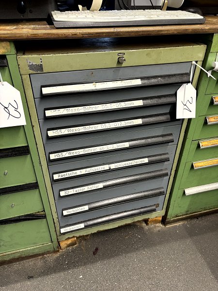 Workshop drawer cabinet with contents