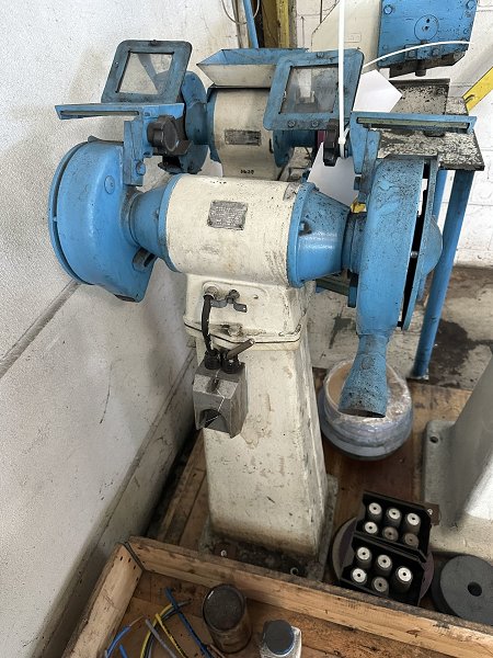 VEB SETR2x200 Double bench grinder