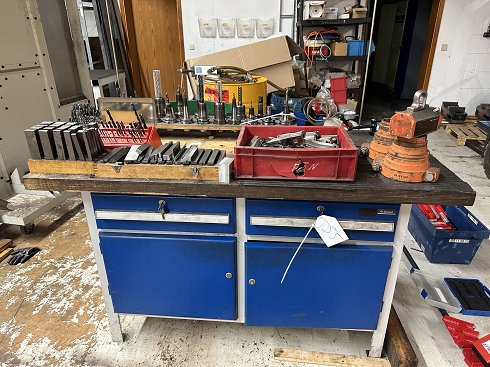 GARANT Workbench with contents