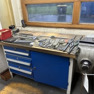 GARANT Workbench with contents