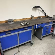 Workbench with contents