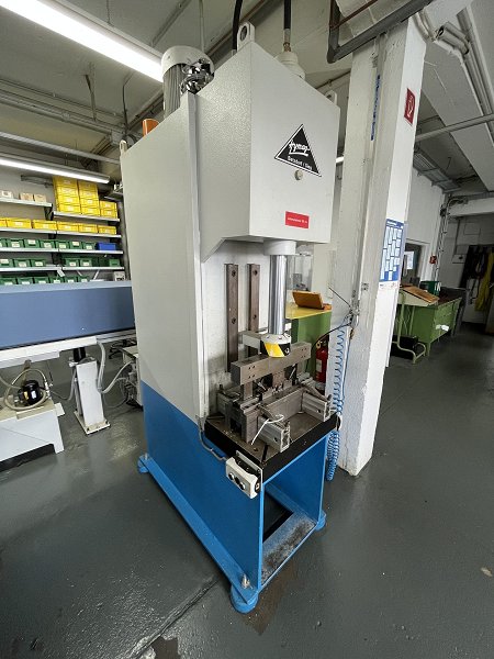 HYMAG HE 20 Hydraulic press