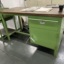 HANEU Workbench with contents