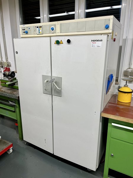 HERAEUS UT 6760 Temperature cabinet