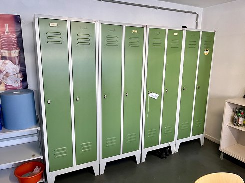 Lot lockers