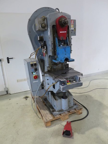 HEILBRONN EVP 25 eccentric press