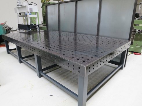 WMT P-4000 x 2000 Welding table / hole table