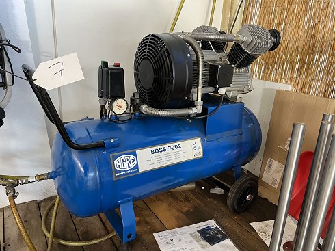 AGRE KOMPRESSOREN BOSS 7002 Air compressor