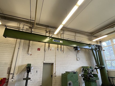 ABUS Column-mounted slewing crane