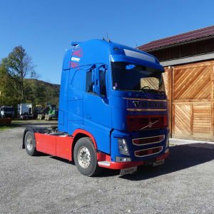 VOLVO FH 13 500 2-axle truck (N3) / Tractor unit