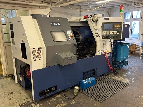 Torno CNC YCM GT-250MA