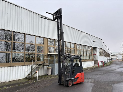 LINDE E 16 C-02 Electric forklift