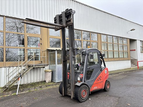 LINDE H 30 D-01 Diesel forklift