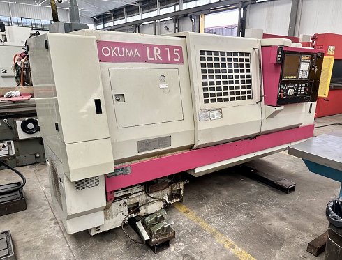 Torno CNC OKUMA LR 15